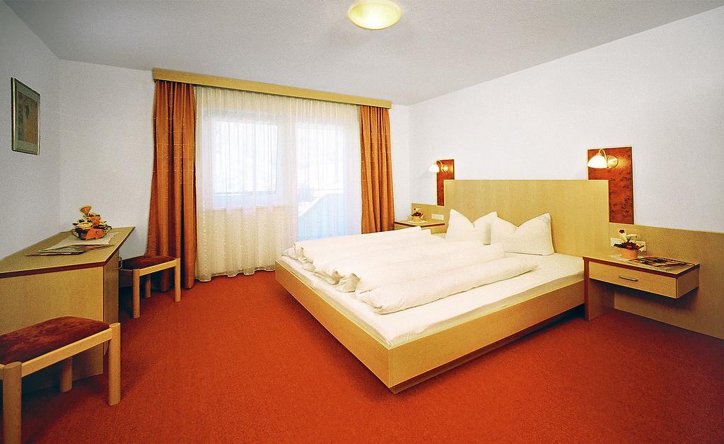 Gaestehaus Mrak Λάνγκενφελντ Δωμάτιο φωτογραφία